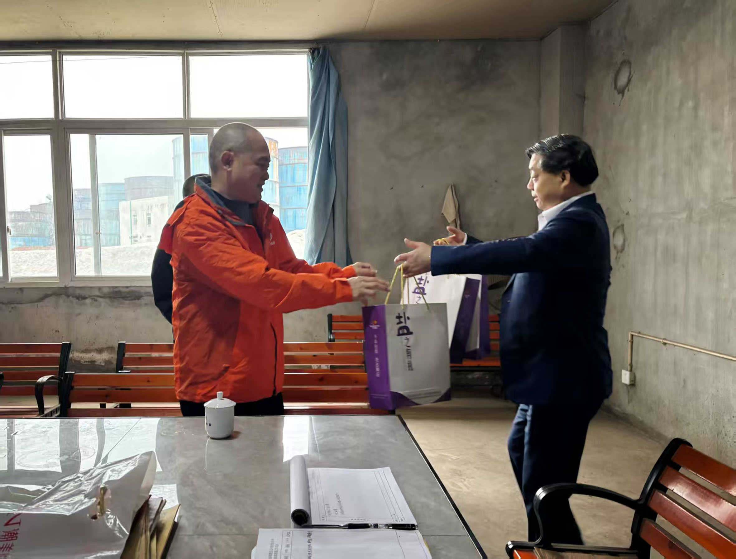 大年初一，他們的堅守被領(lǐng)導(dǎo)裝在心里